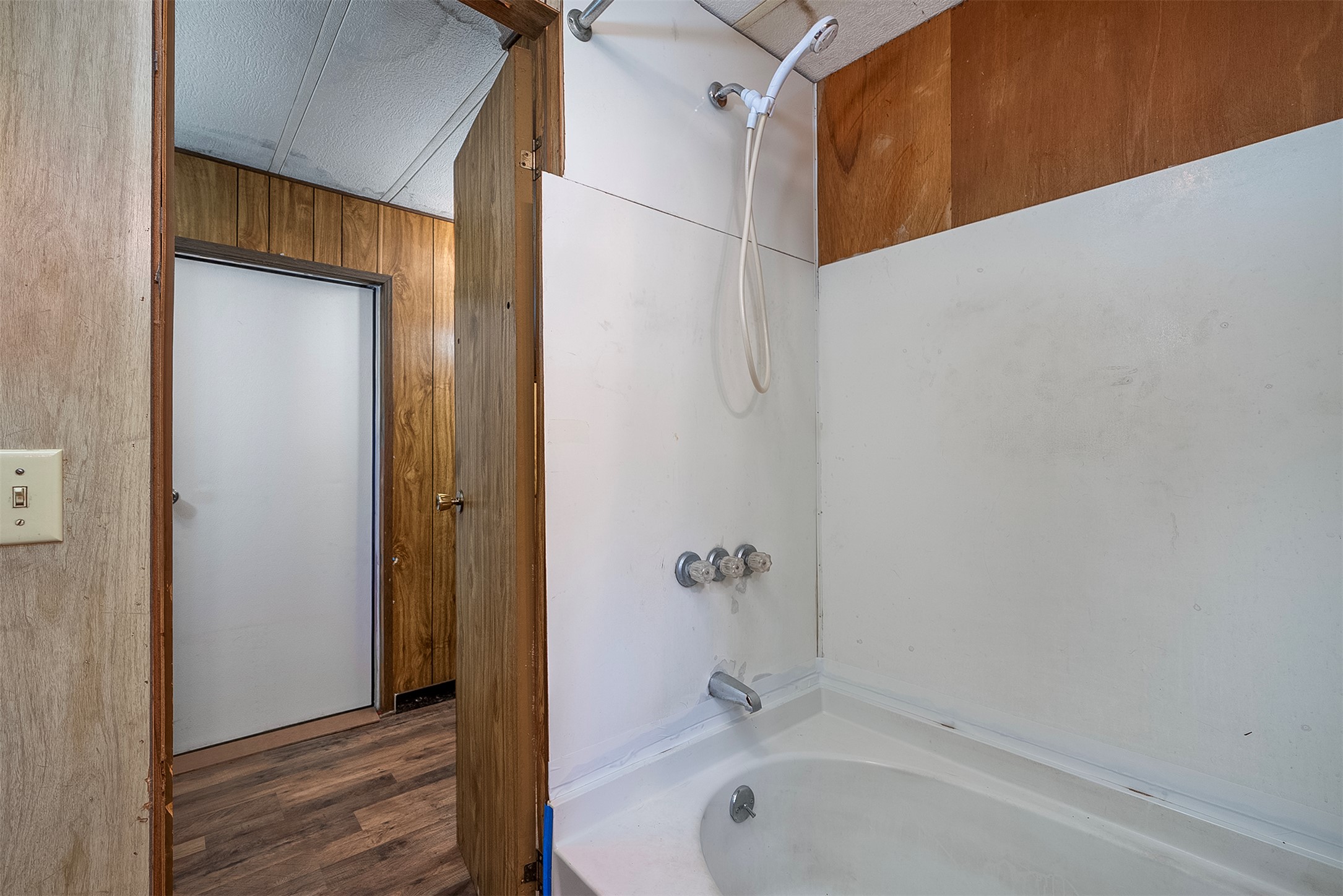 5 Ridgewood Drive