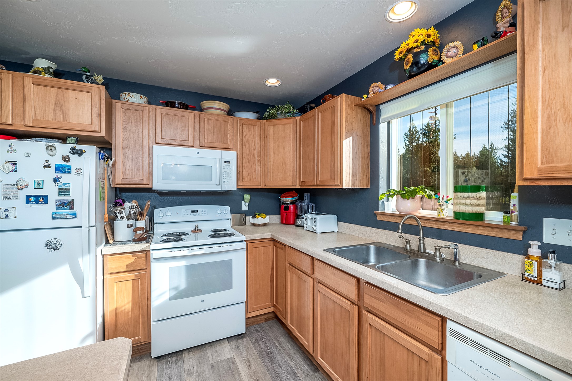 1211 Homesteaders Way