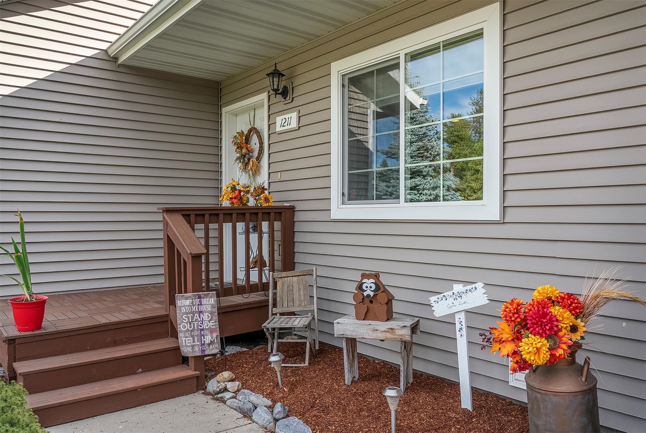 1211 Homesteaders Way
