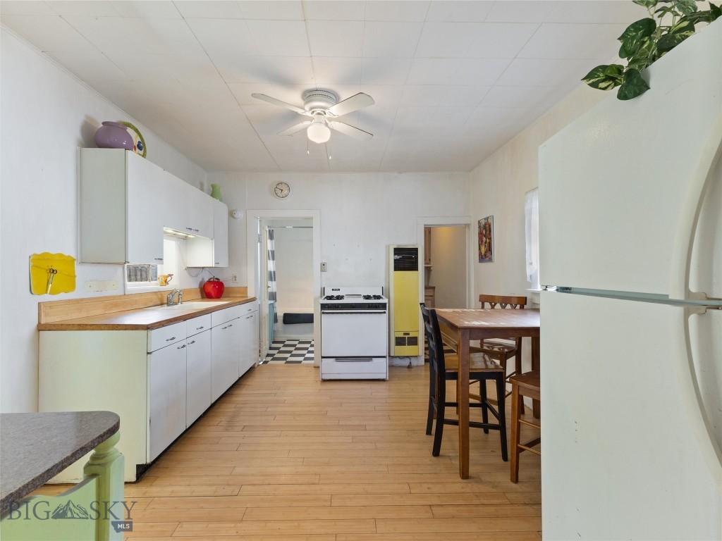 414 S 2nd Street