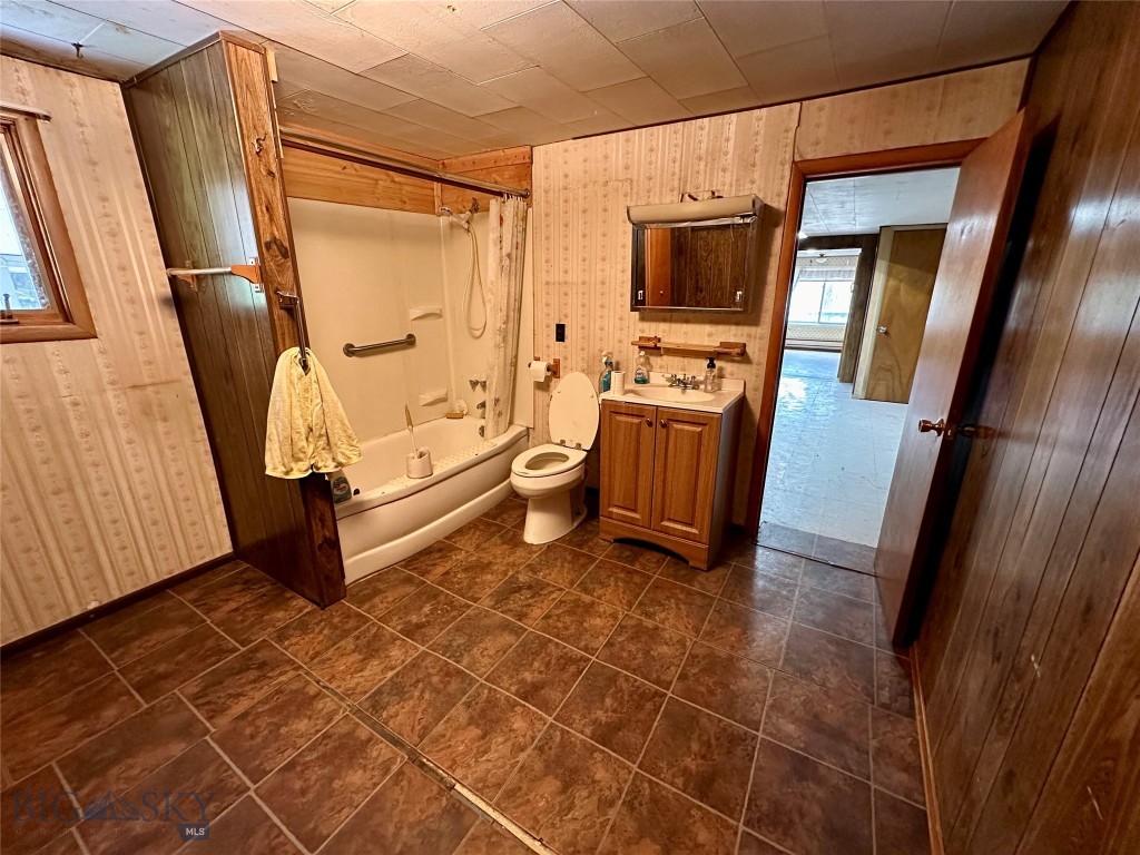 11687 Pinkham Creek