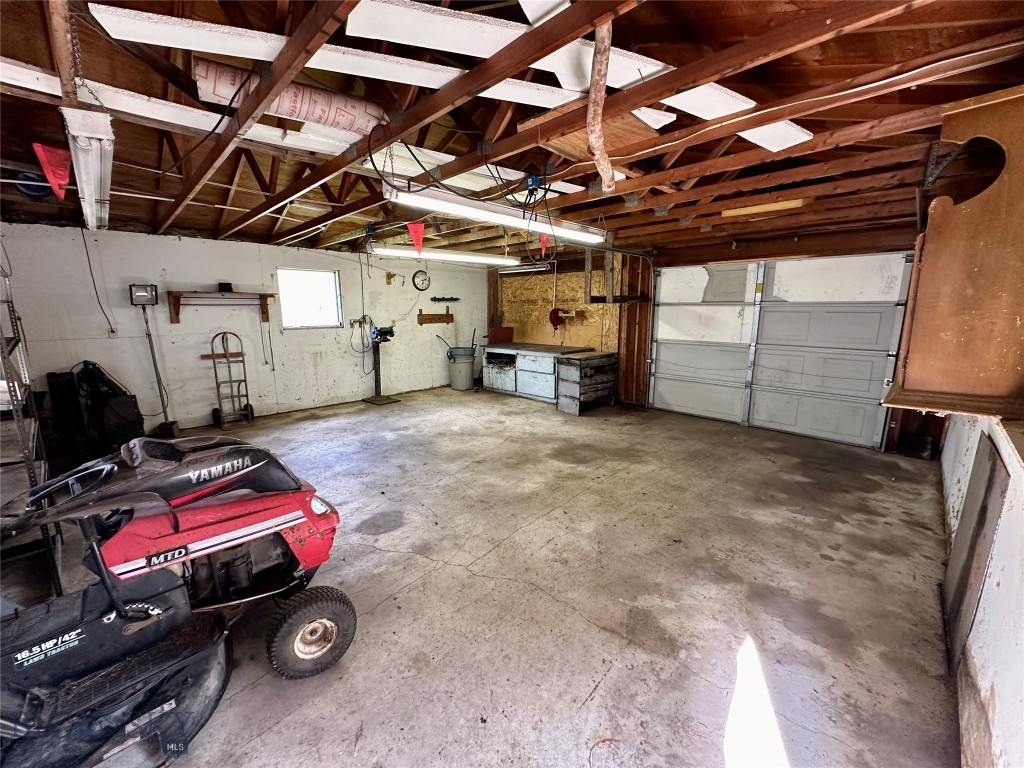 11687 Pinkham Creek