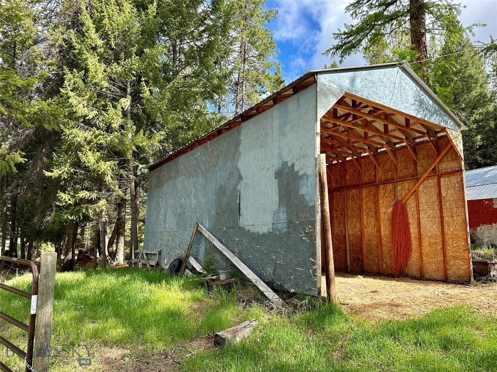 11687 Pinkham Creek