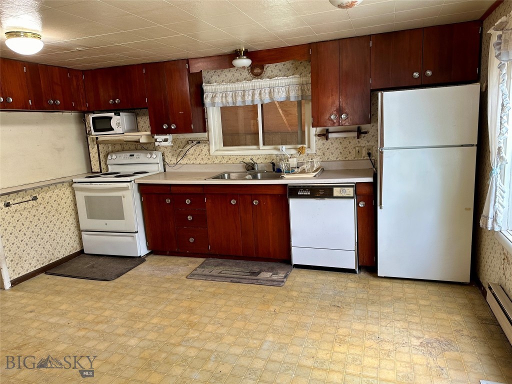 11687 Pinkham Creek