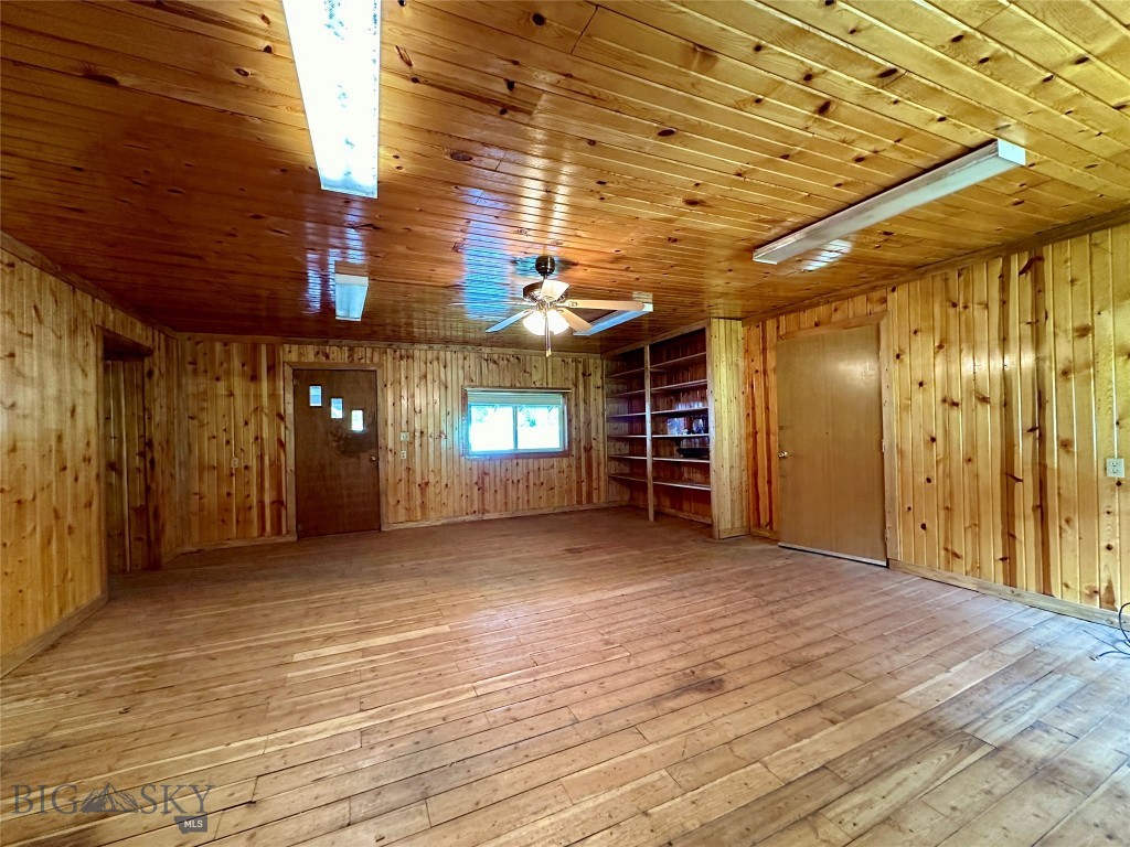 11687 Pinkham Creek