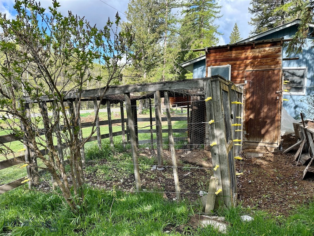 11687 Pinkham Creek