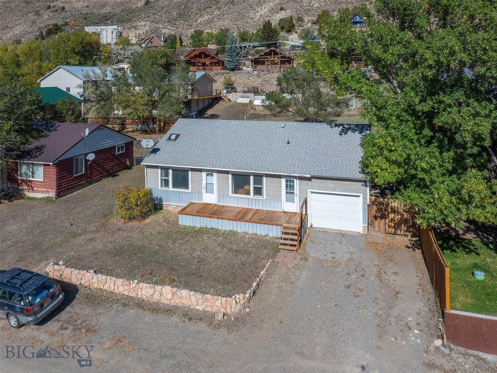 106 Travertine Street