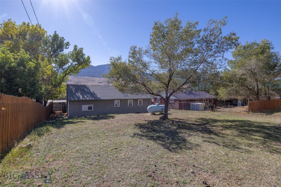 106 Travertine Street