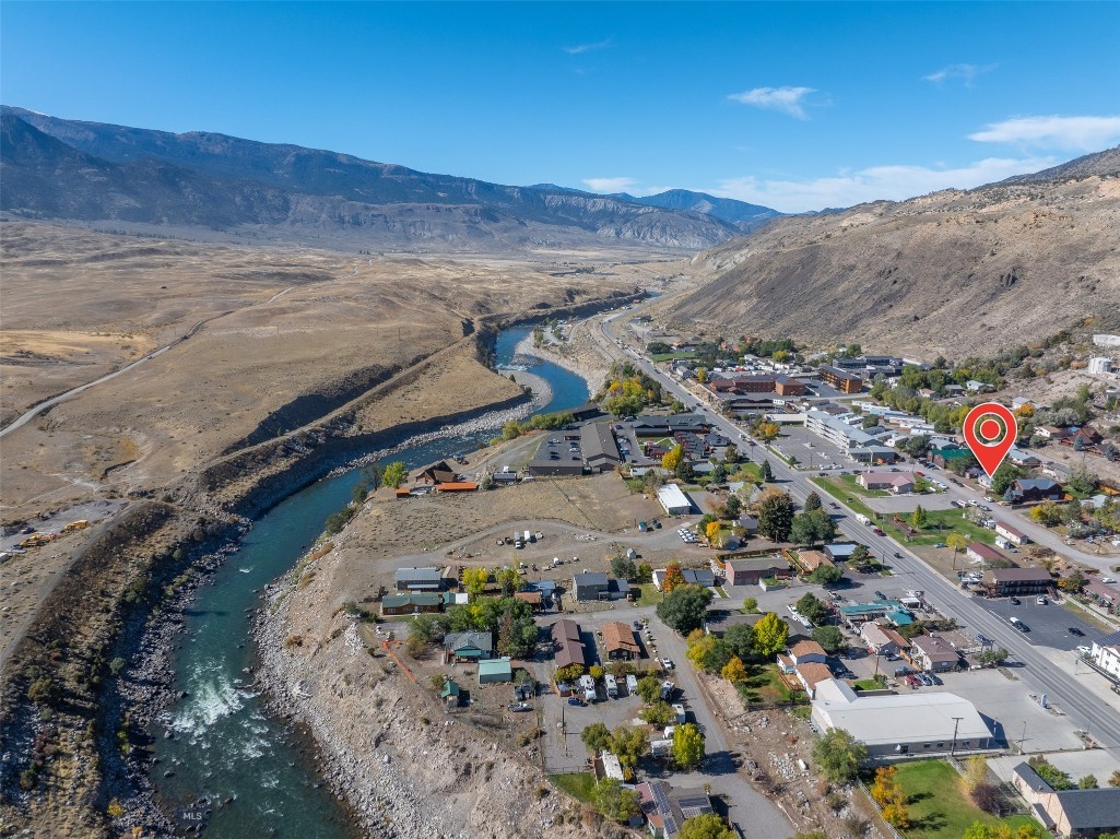 106 Travertine Street