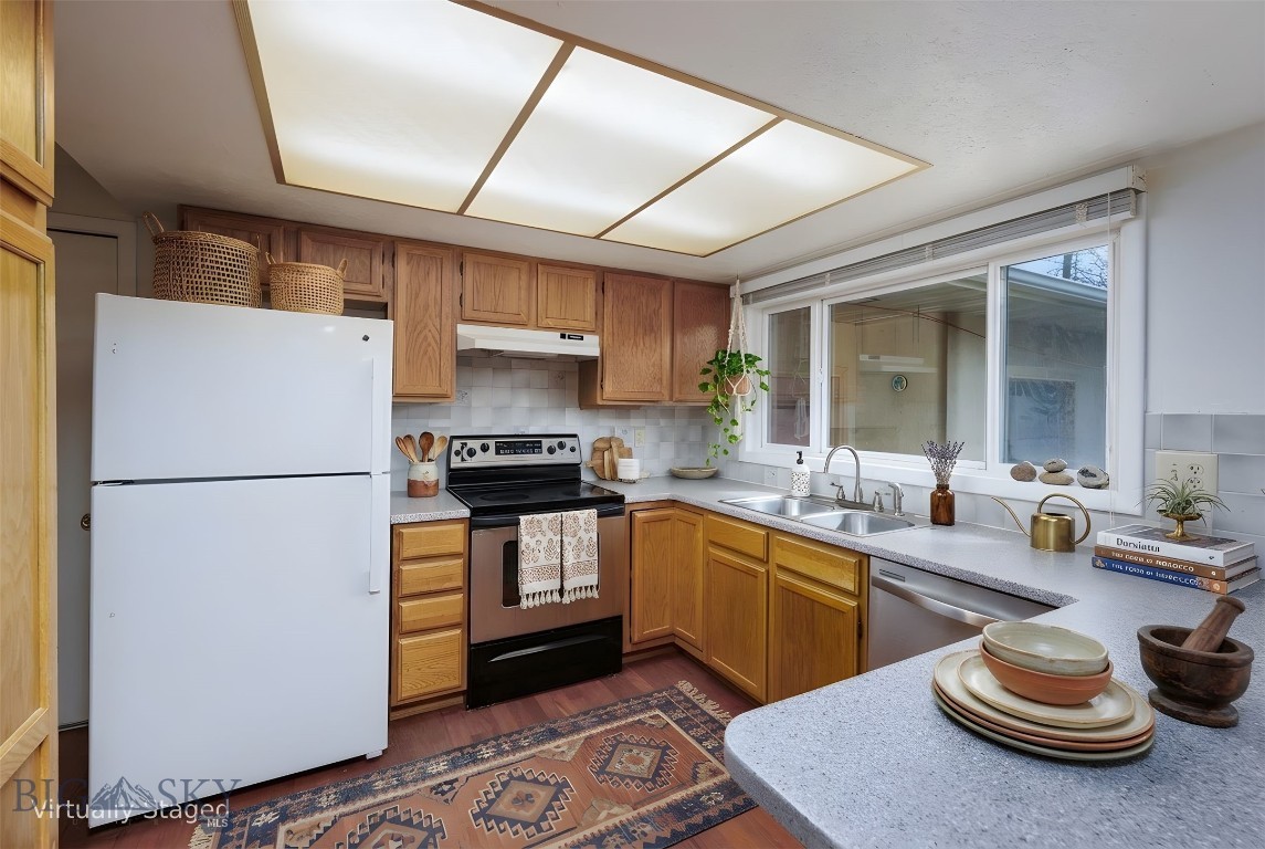 611 Meadowlark Street