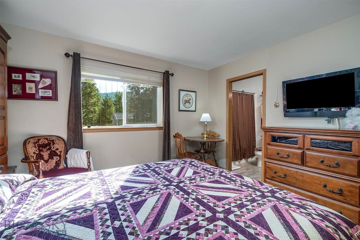 1211 Homesteaders Way