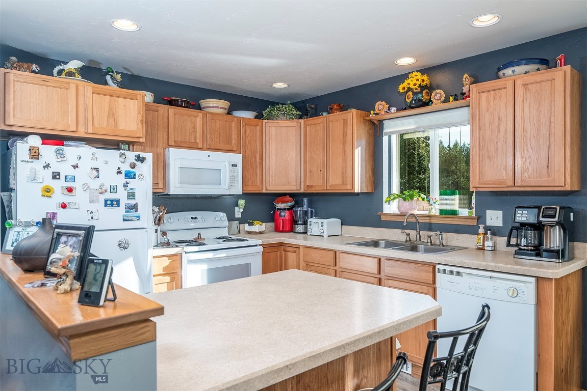 1211 Homesteaders Way