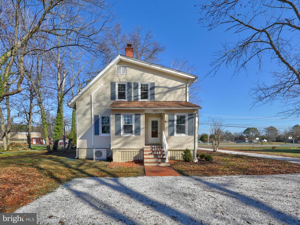 1406 GLASGOW STREET