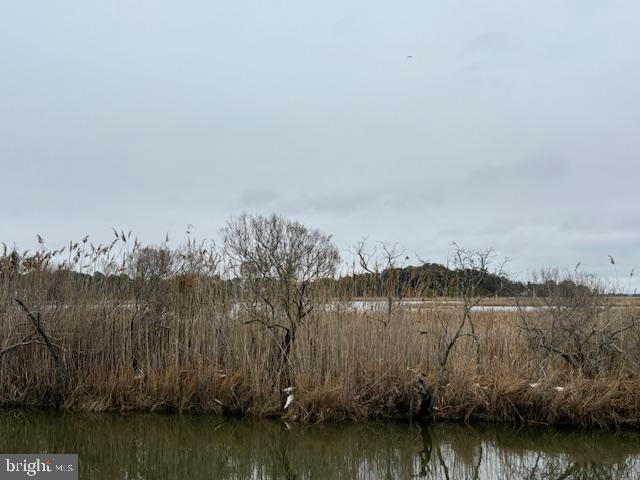 ELLIOTT ISLAND ROAD