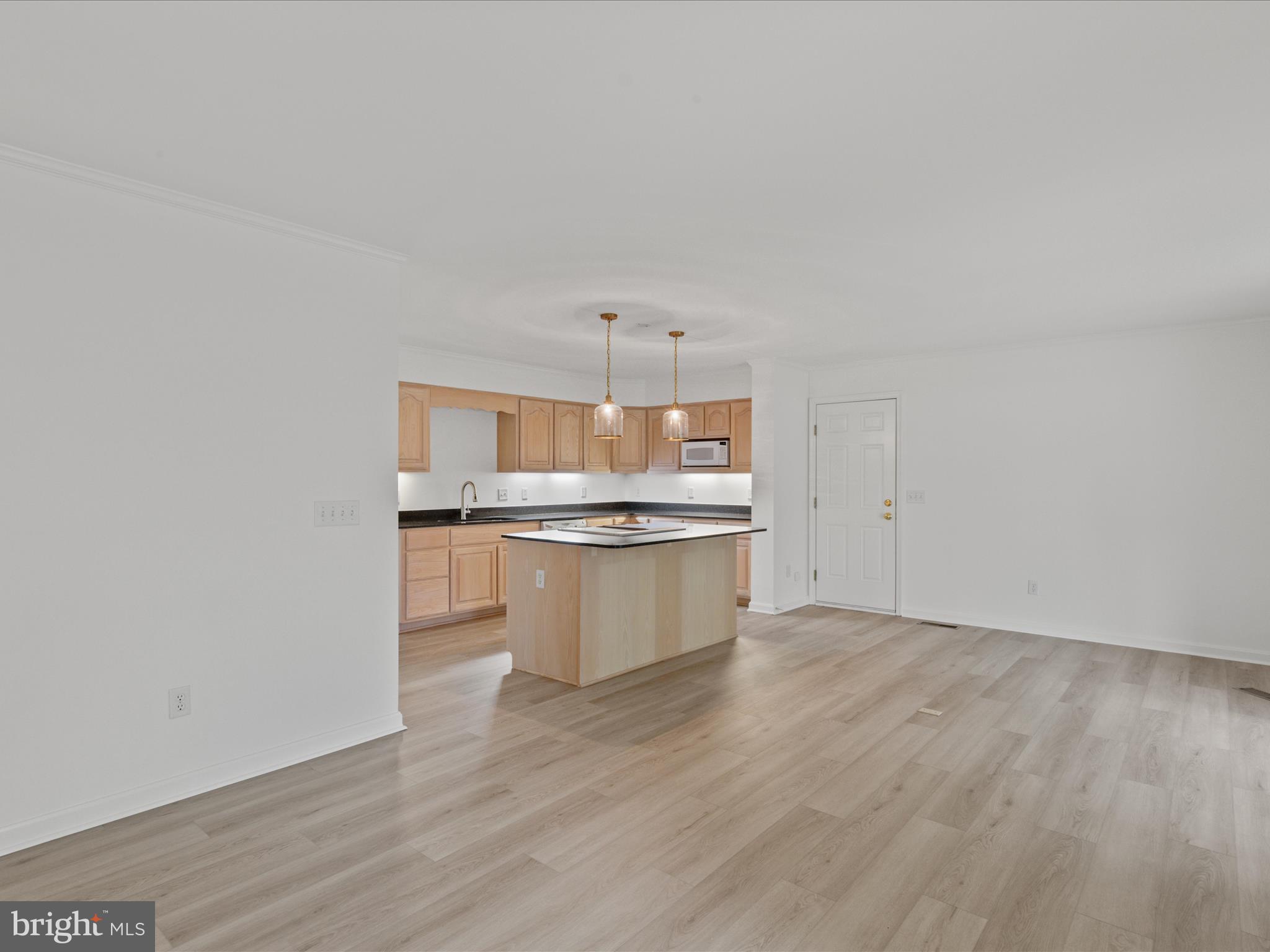 206 BAYVIEW AVENUE A