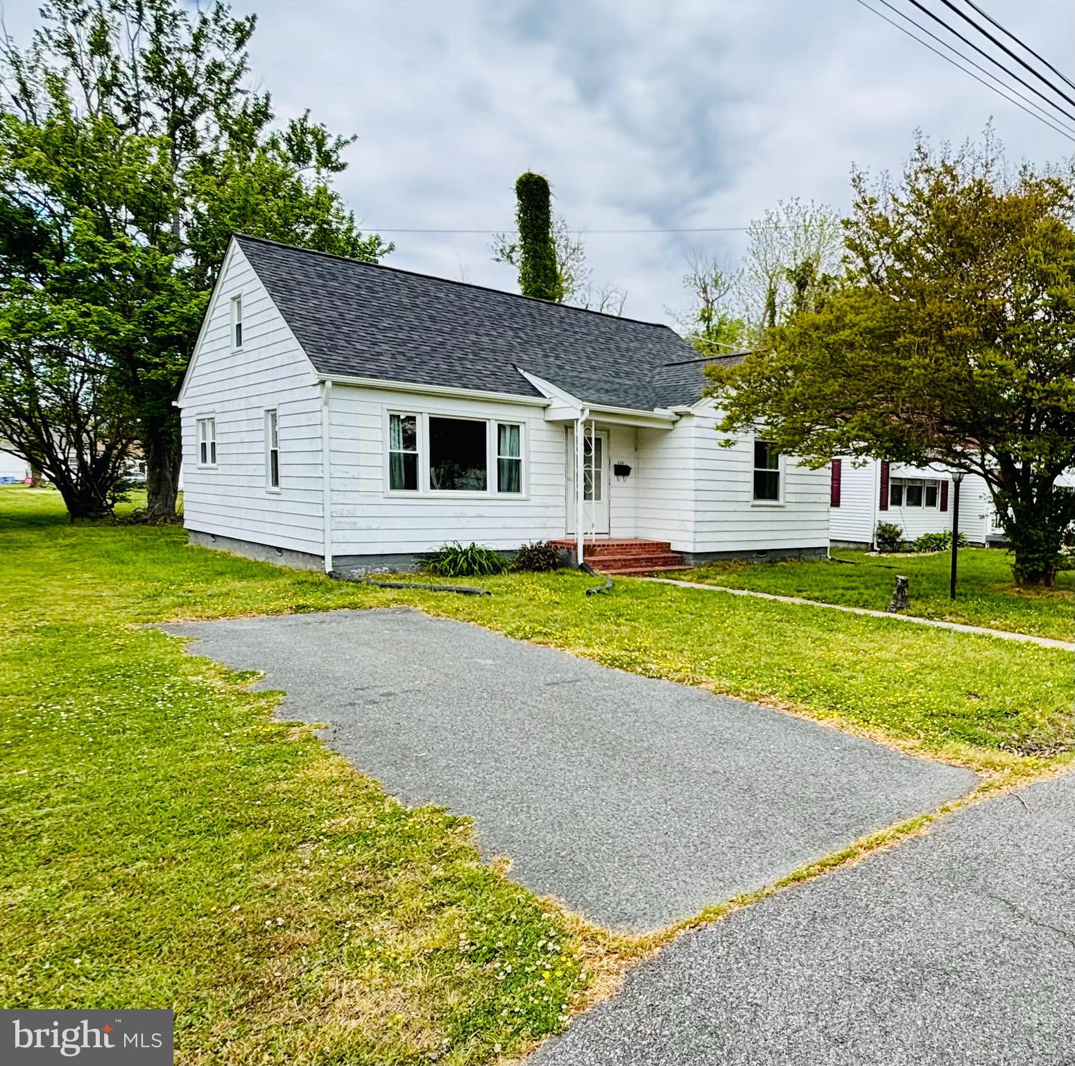 319 SHEPHERD AVENUE