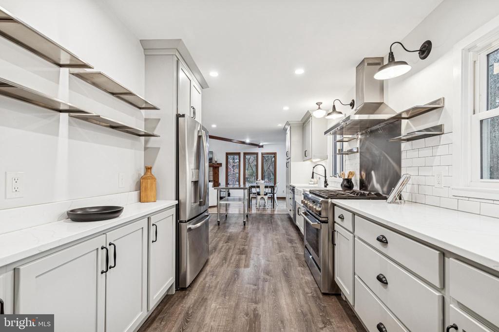 108 CARRIAGE LANE