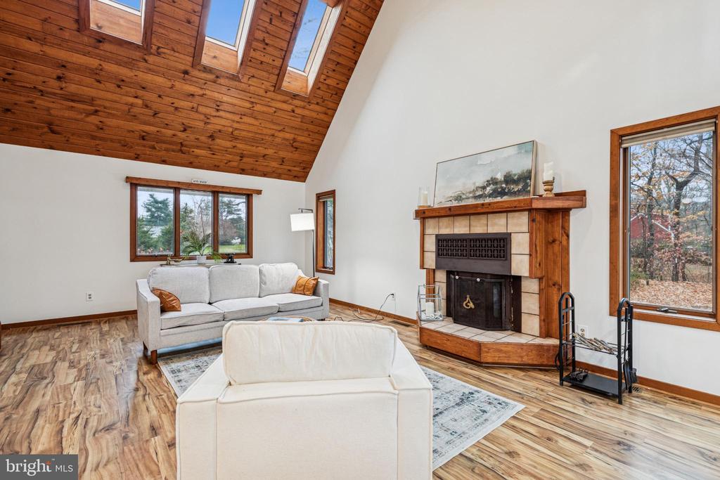 108 CARRIAGE LANE