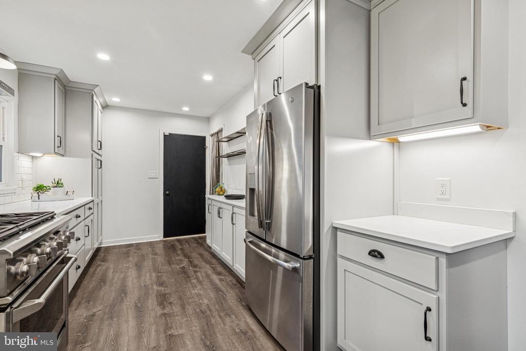 108 CARRIAGE LANE