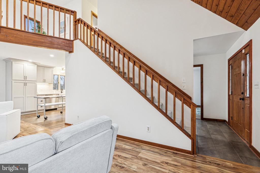 108 CARRIAGE LANE
