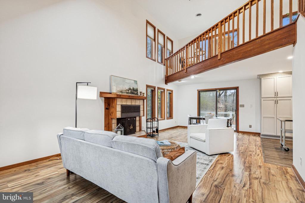 108 CARRIAGE LANE