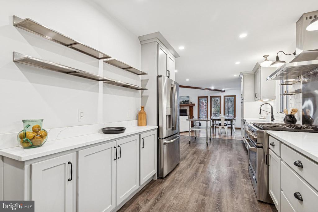 108 CARRIAGE LANE