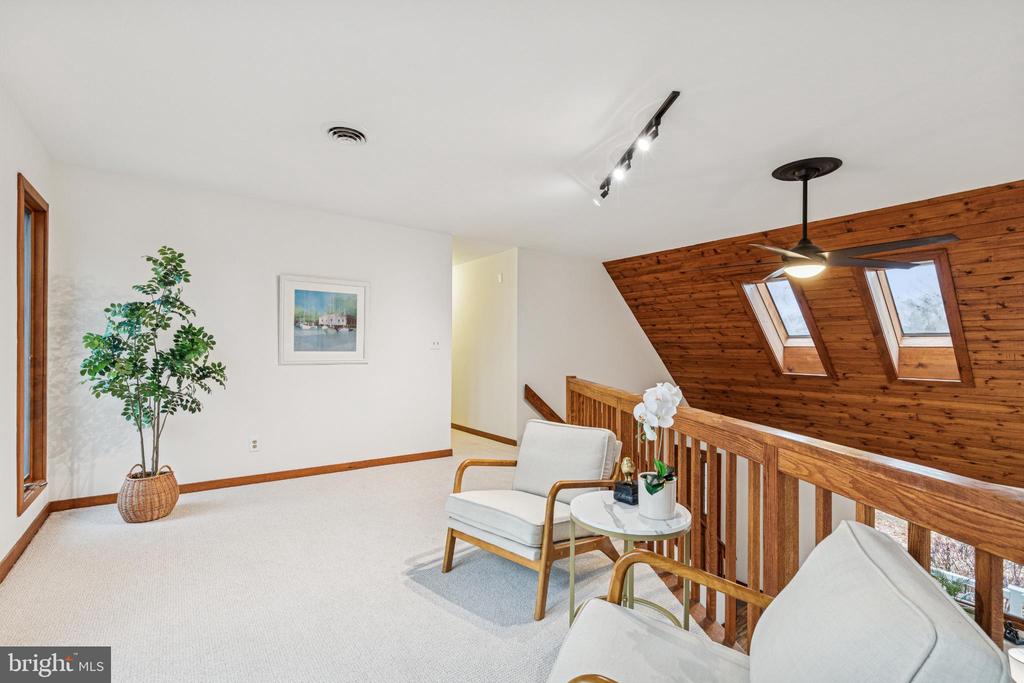 108 CARRIAGE LANE