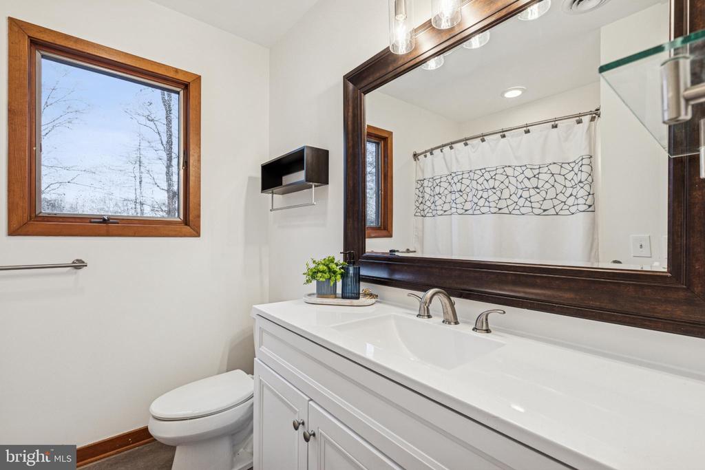 108 CARRIAGE LANE