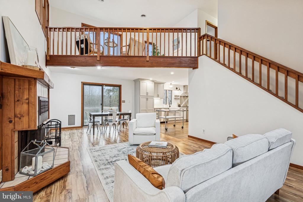108 CARRIAGE LANE