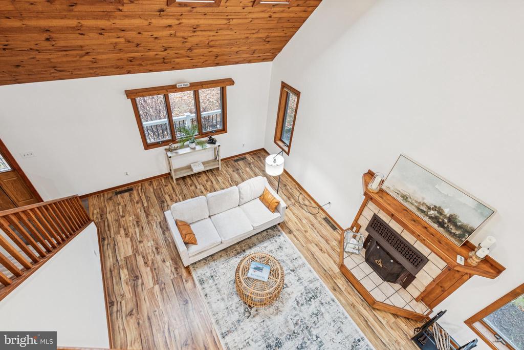 108 CARRIAGE LANE