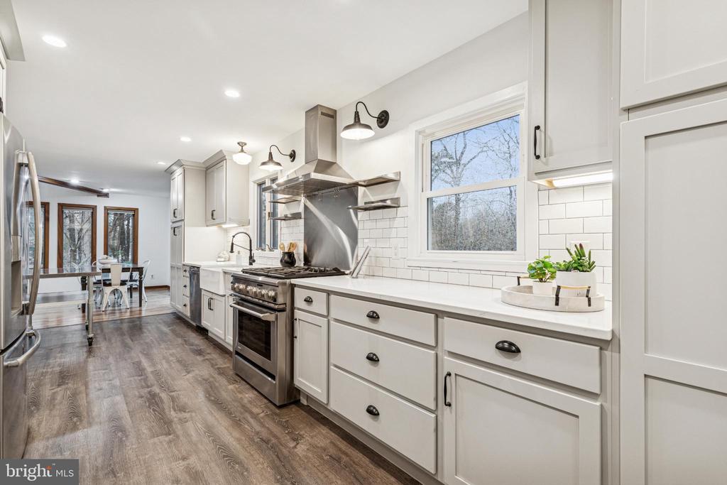 108 CARRIAGE LANE