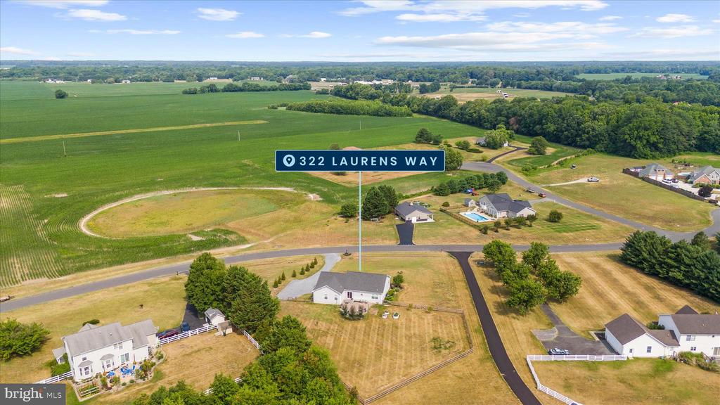 322 LAURENS WAY
