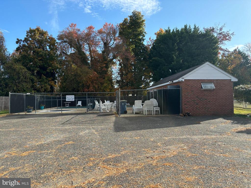 209 SPRING DRIVE