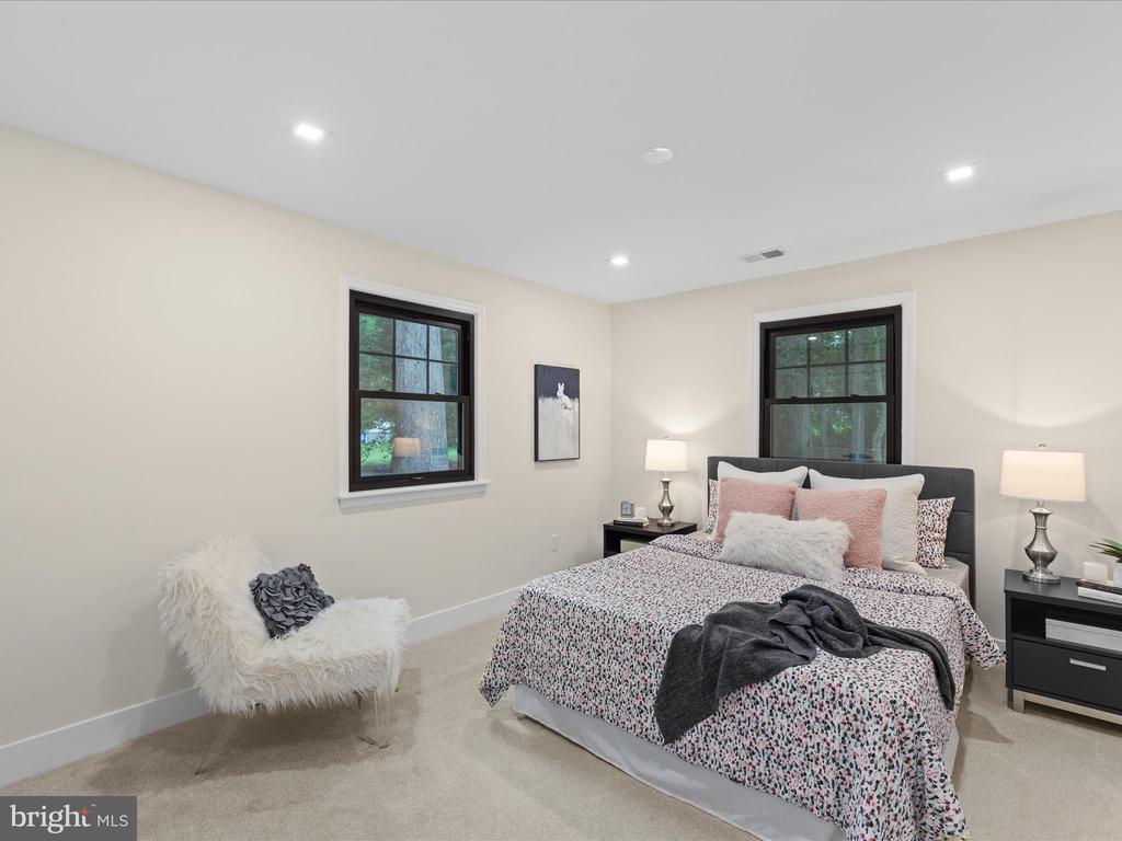 5161 OCEAN GATEWAY