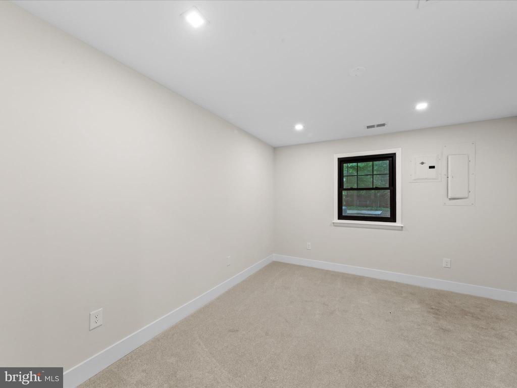 5161 OCEAN GATEWAY