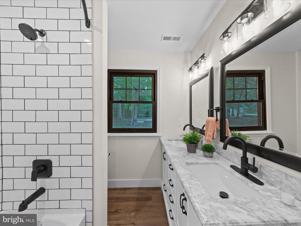 5161 OCEAN GATEWAY
