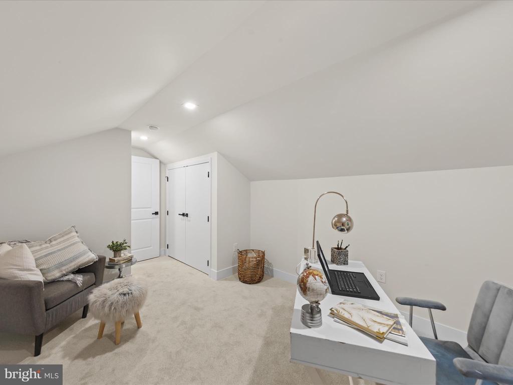 5161 OCEAN GATEWAY
