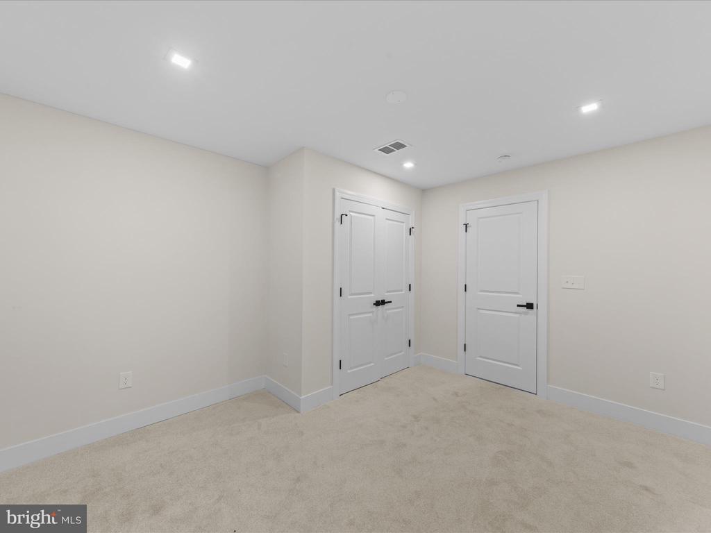 5161 OCEAN GATEWAY