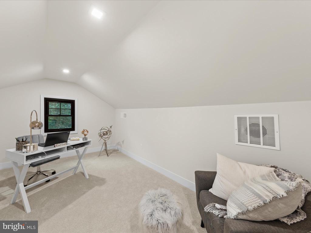 5161 OCEAN GATEWAY