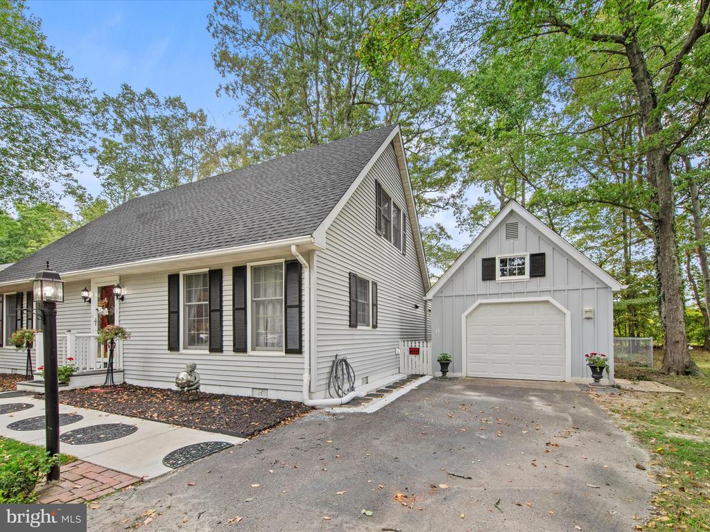 29179 PIN OAK WAY
