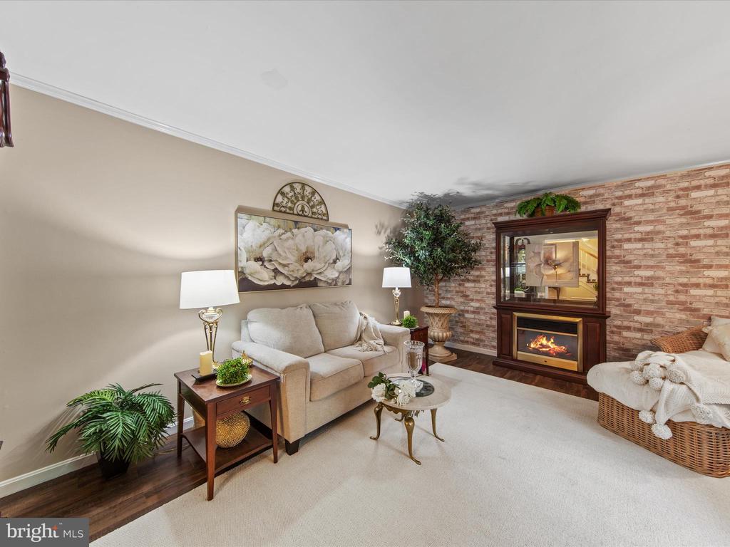 29179 PIN OAK WAY