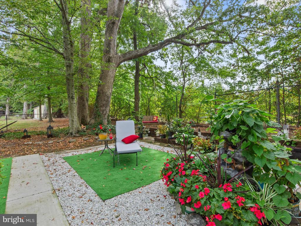29179 PIN OAK WAY