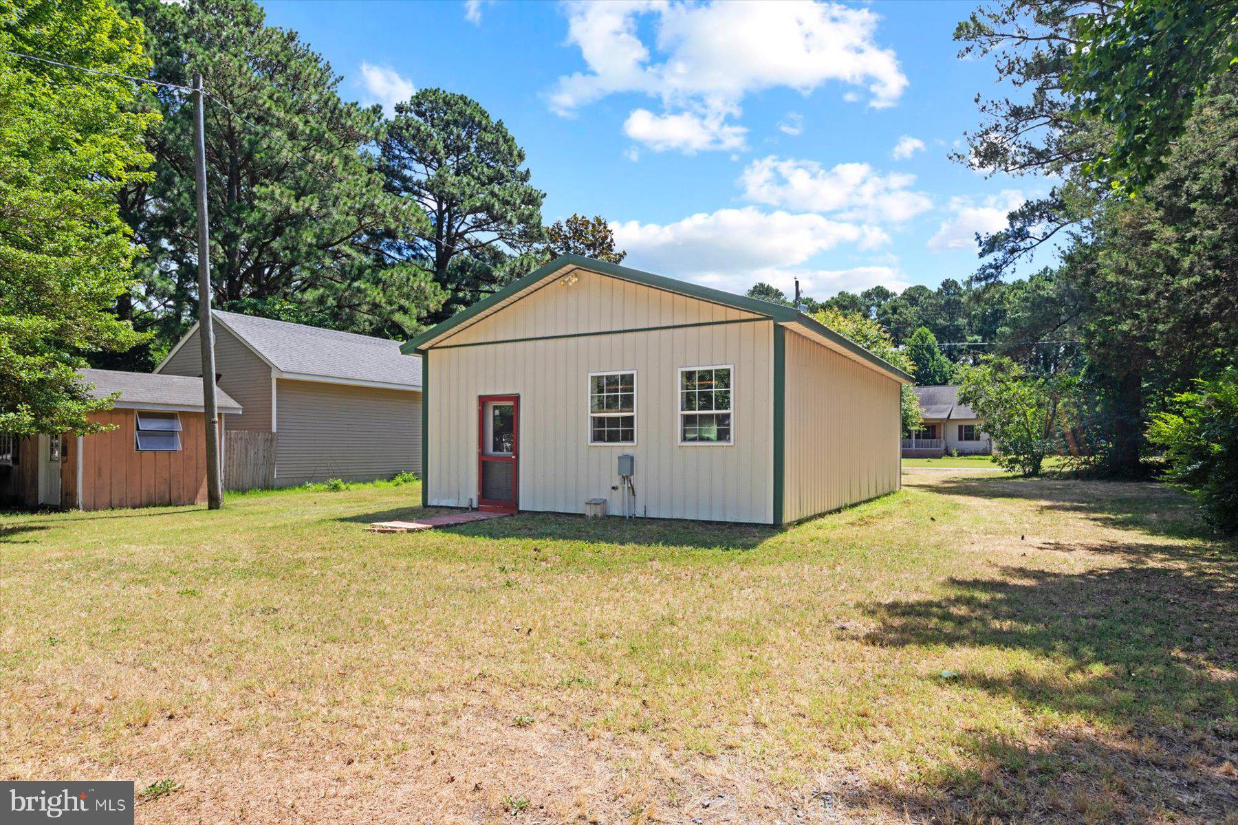 4458 SUNSET DRIVE