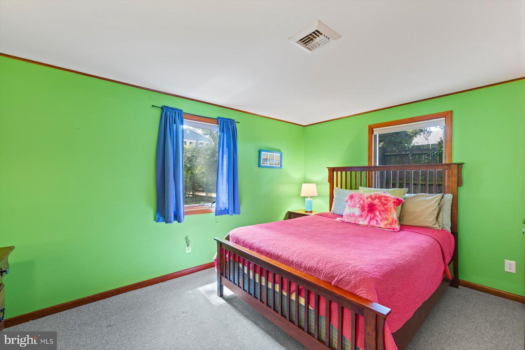 4458 SUNSET DRIVE