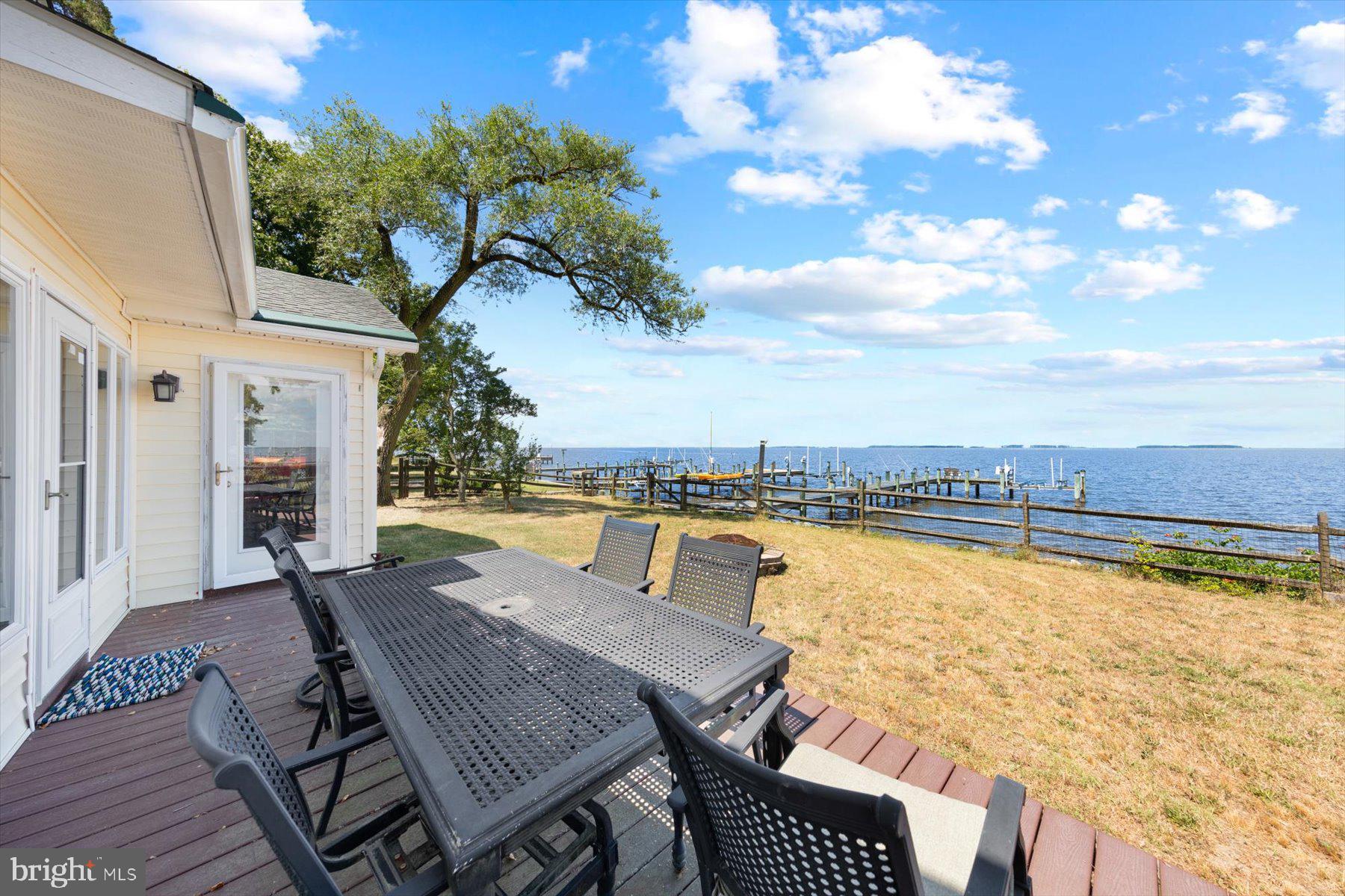 4458 SUNSET DRIVE