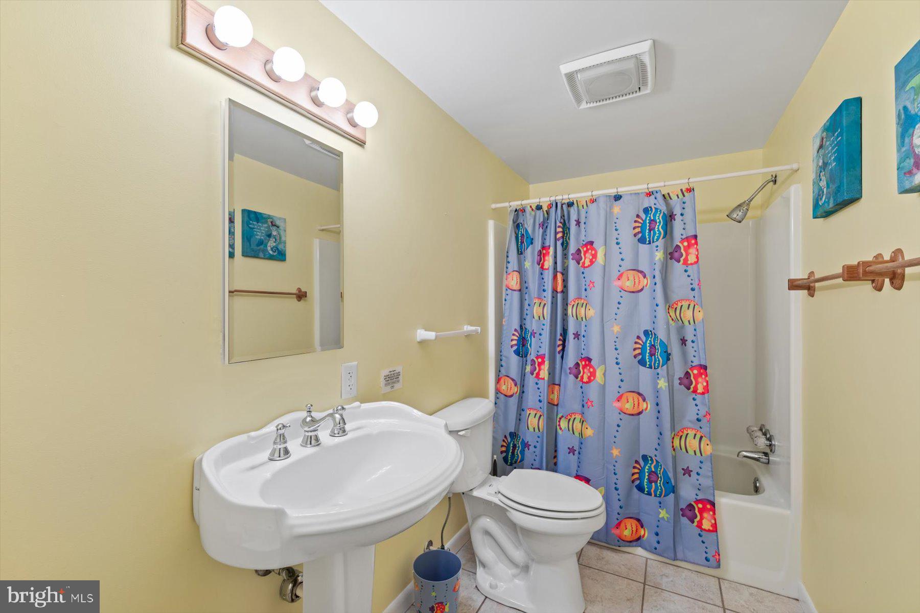 4458 SUNSET DRIVE
