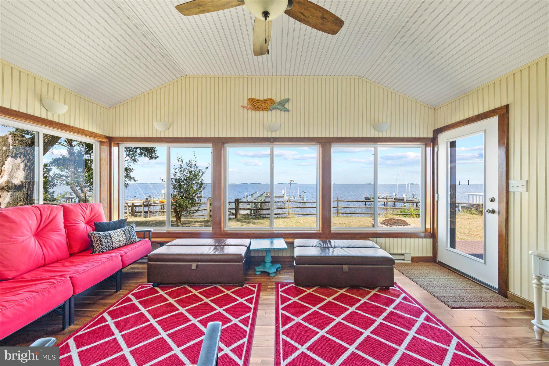 4458 SUNSET DRIVE