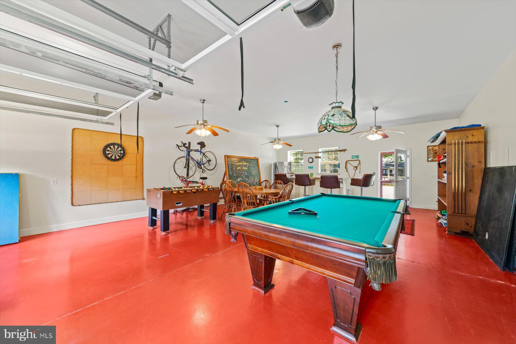 4458 SUNSET DRIVE