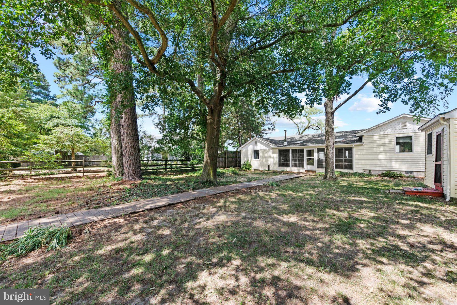 4458 SUNSET DRIVE