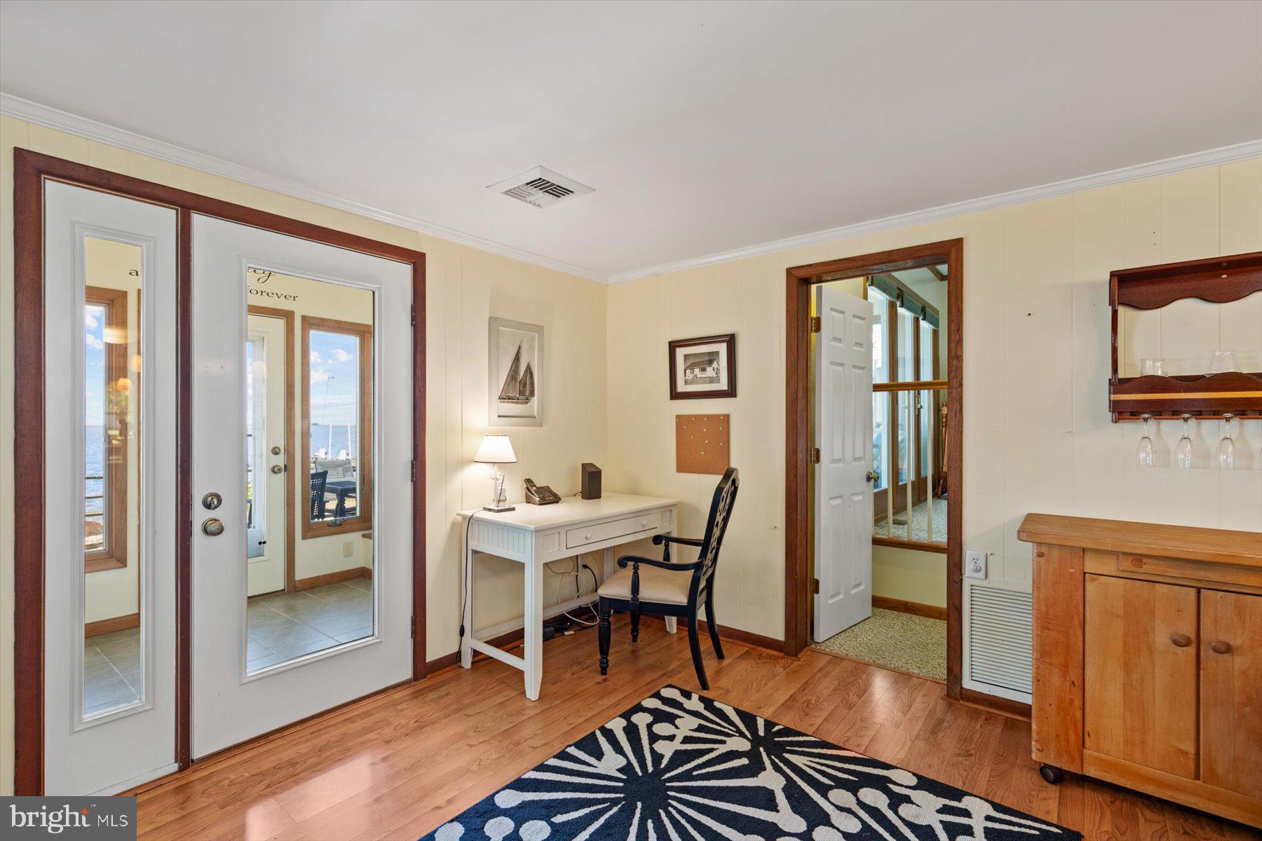 4458 SUNSET DRIVE